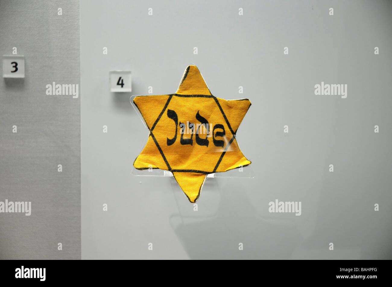 Gelber Stern für deutsche Juden von den Nazis verwendet, um Juden von September 1941 zu identifizieren. Stockfoto