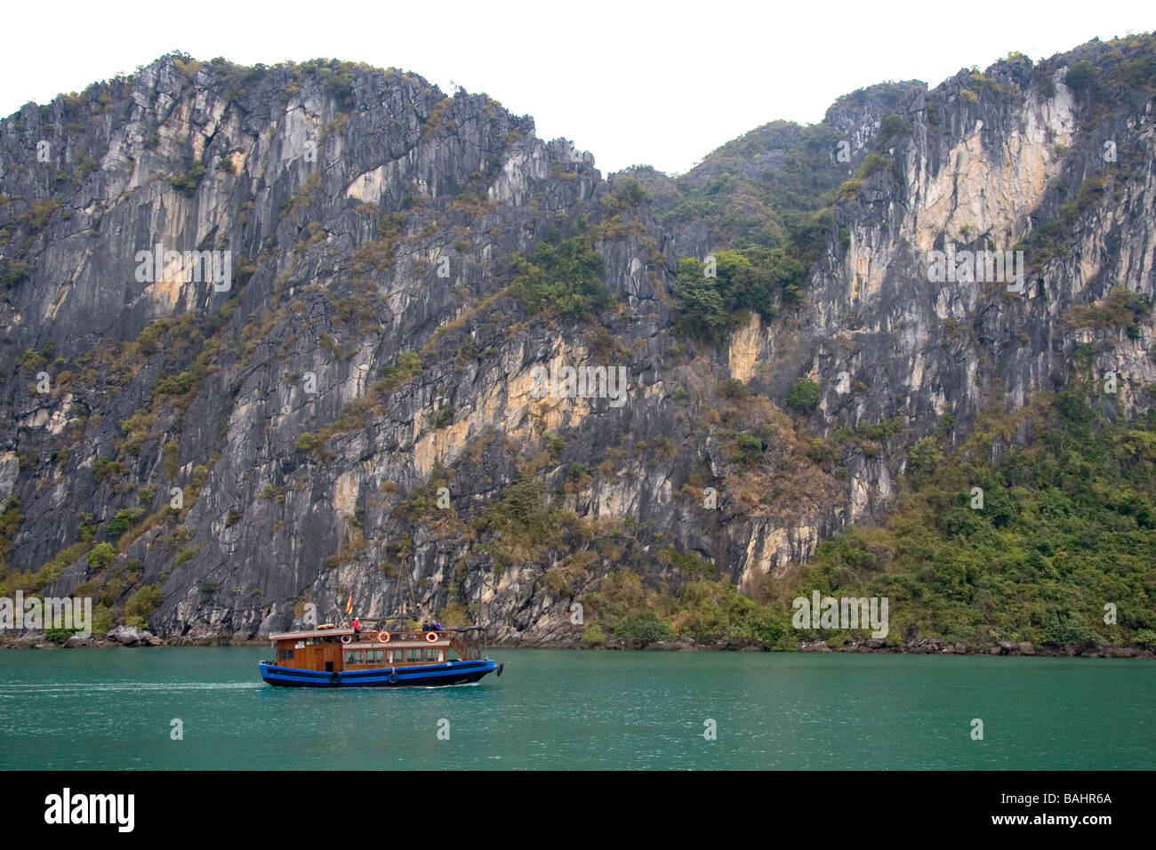 Malerische Ansichten von Ha Long Bay Vietnam Stockfoto