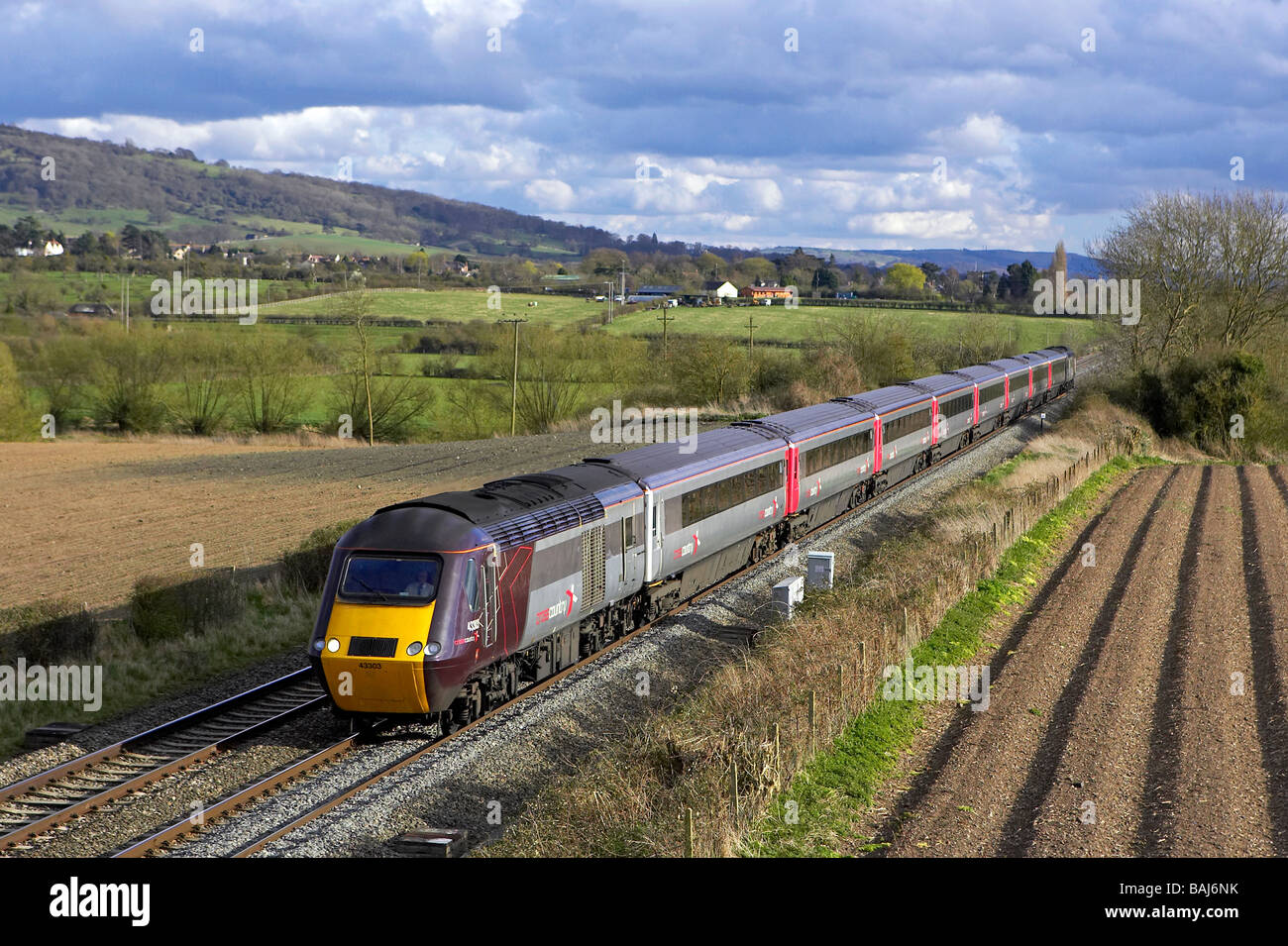 Arriva Cross Country 43303 HST bildet 1S55 13 21 Plymouth Edinburgh Defford Worcestershire 27 03 09 auf der Durchreise Stockfoto