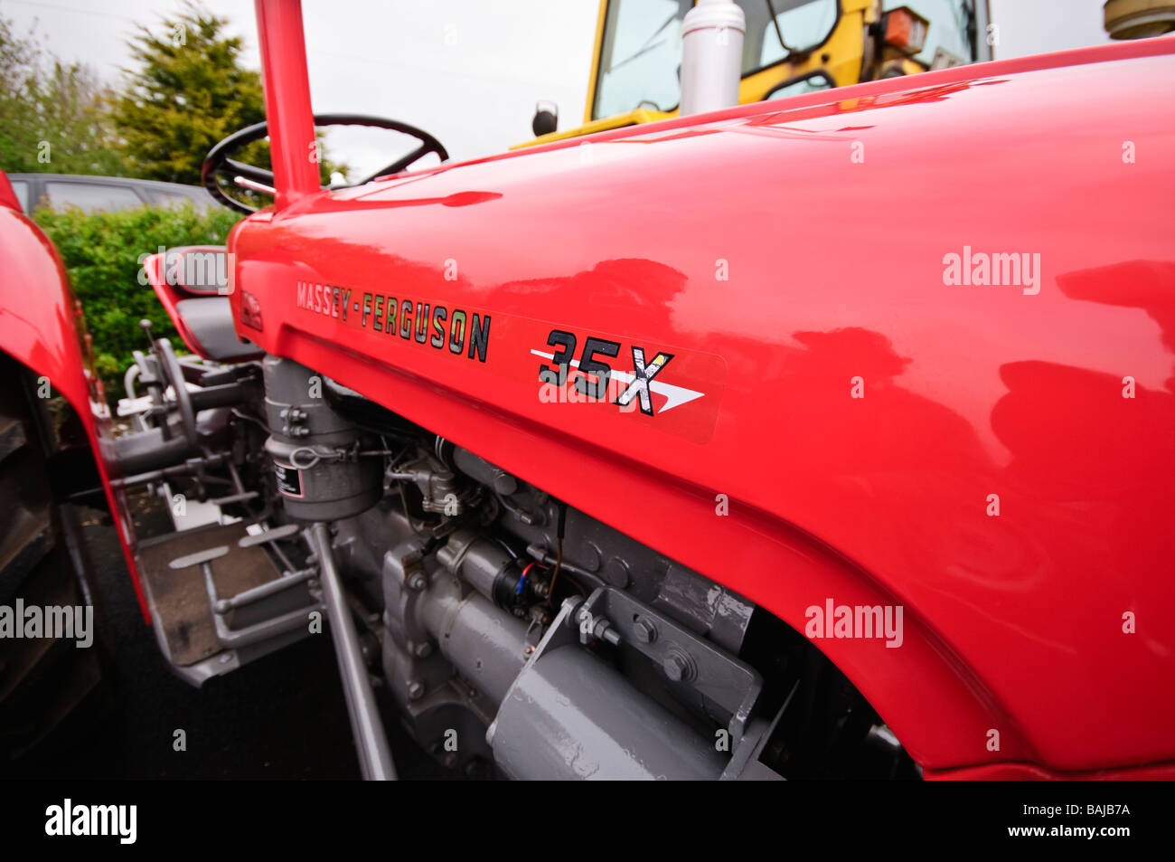 Massey Ferguson MF 35 FE35 Traktor 1955 (USA) 1956 (UK), wurde zu einem der beliebtesten Traktoren jemals veröffentlicht und ist heute noch im Einsatz Stockfoto