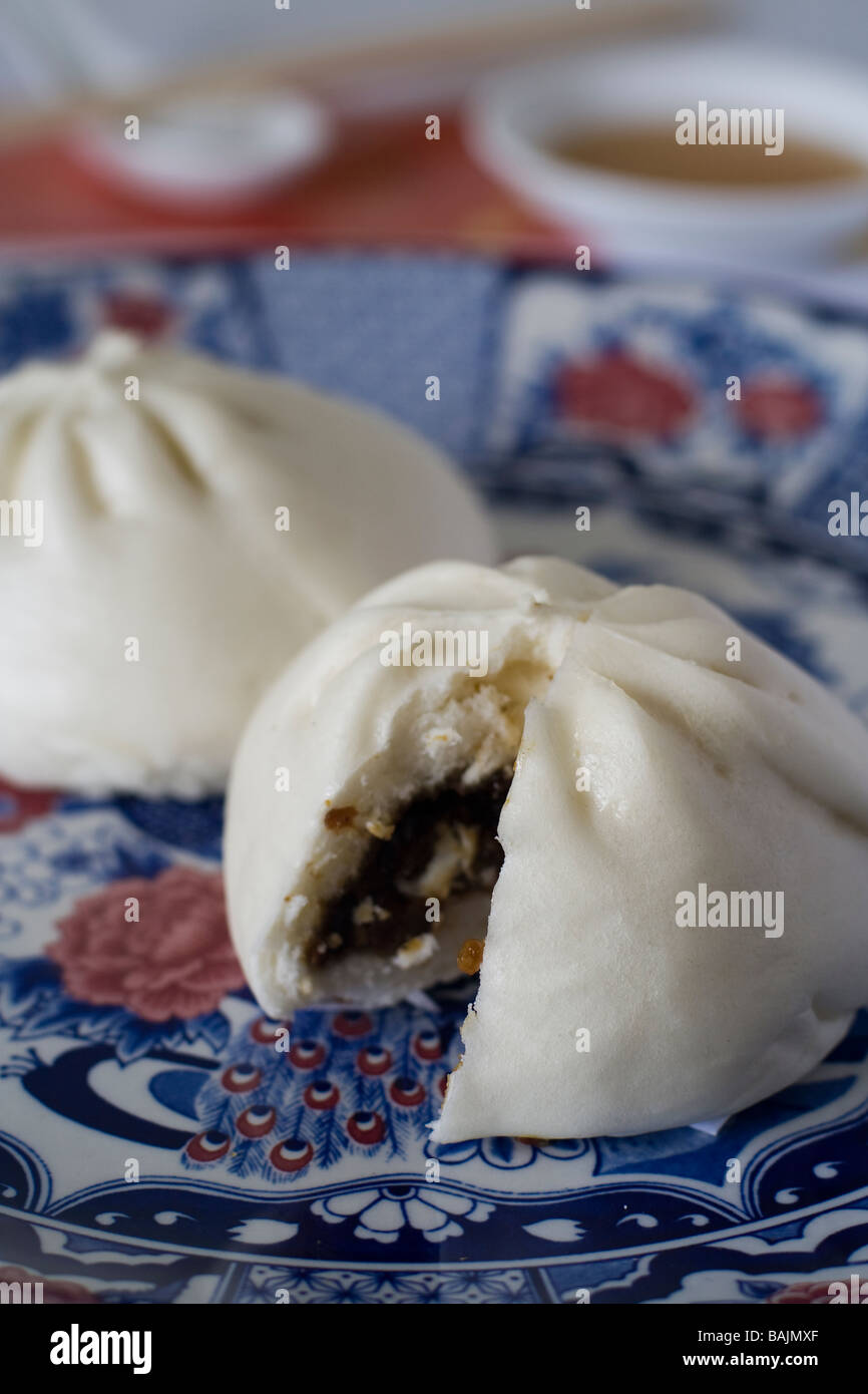 Gedämpfte fleischbrötchen -Fotos und -Bildmaterial in hoher Auflösung ...