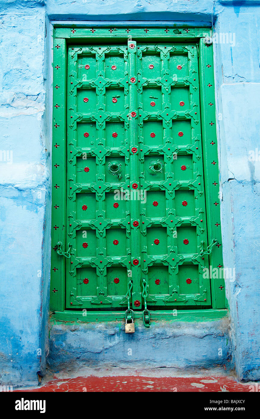 Indien, Rajasthan State, Jodhpur, die blaue Stadt, Tür, Architektur detail Stockfoto