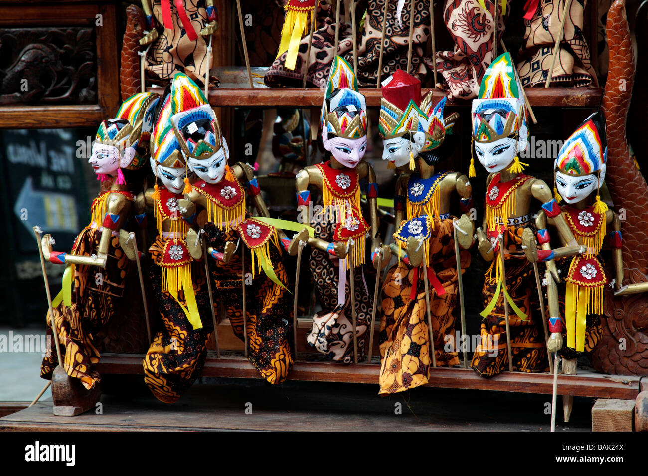 Indonesische Golek Marionetten an Londons Camden Lock Market Stockfoto