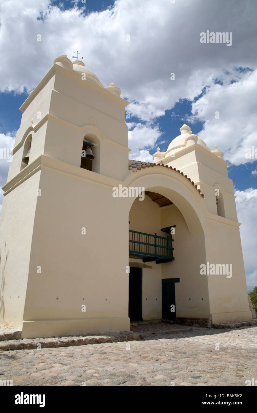 Außenseite des 18. Jahrhunderts Iglesia de San Pedro de Nolasco, Molinos, Provinz Salta, Argentinien Stockfoto