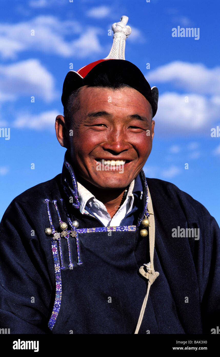 Mongolei, Provinz Arkhangai, Porträt eines Nomad lächelnd Stockfoto