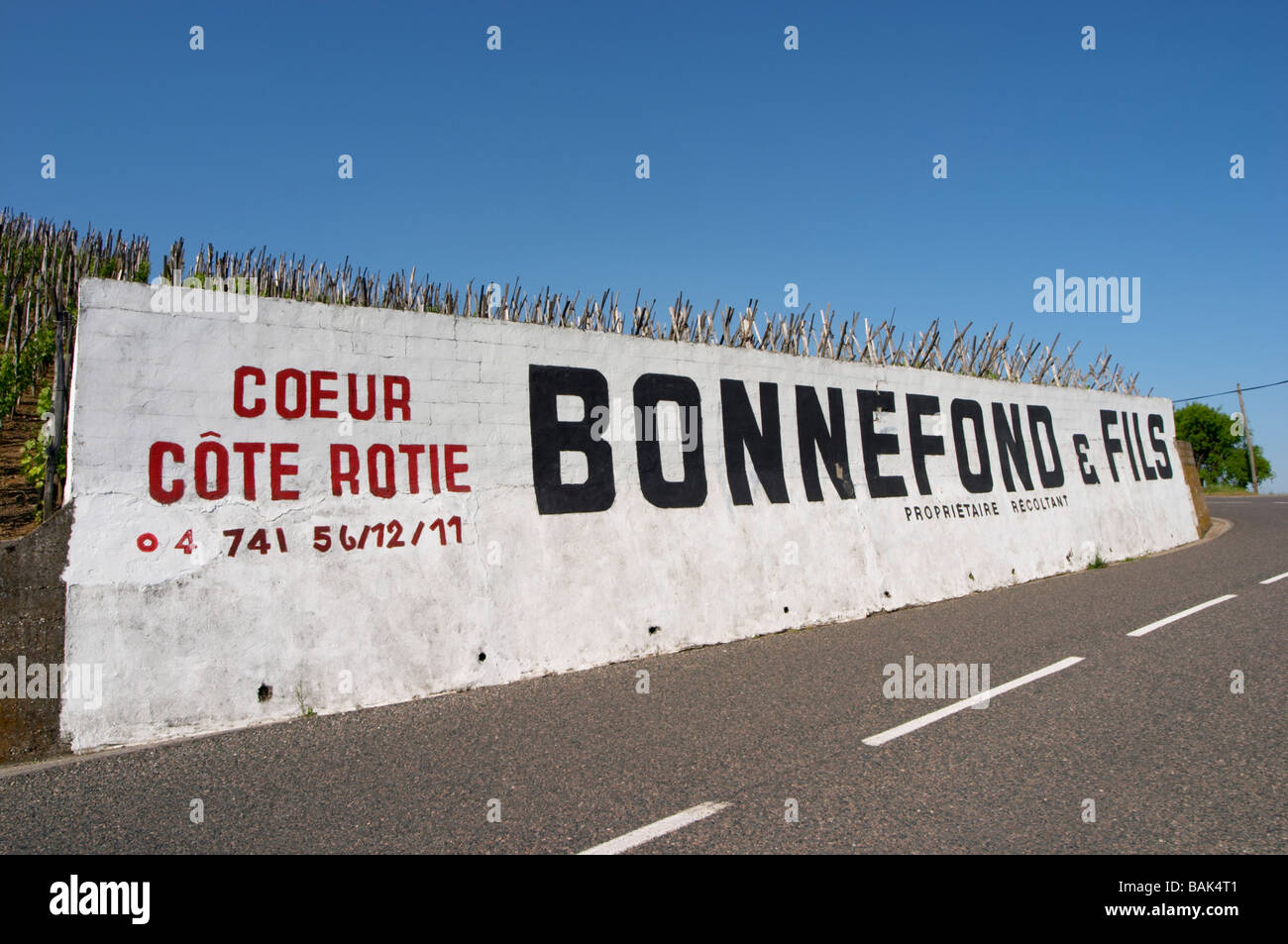 Cote Rotie Domaine g Bonnefond Ampuis Rhone Frankreich Stockfoto