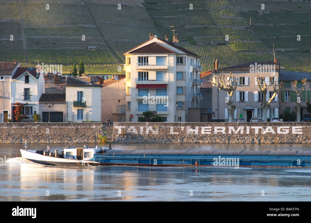 Stadt von Tain Taste Seite und Kahn Tain l Hermitage Rhone Frankreich Stockfoto