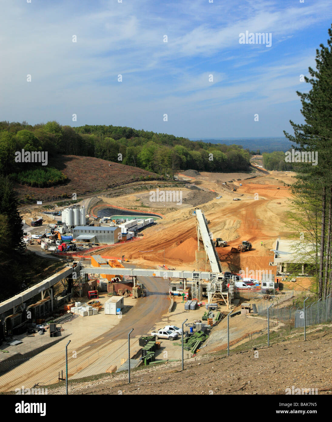 Der unvollendete A3 Hindhead Straße Verbesserung Schema Nordseite. April 2009. Abgeschlossene Baustellen finden Sie unter C88AYW. Stockfoto
