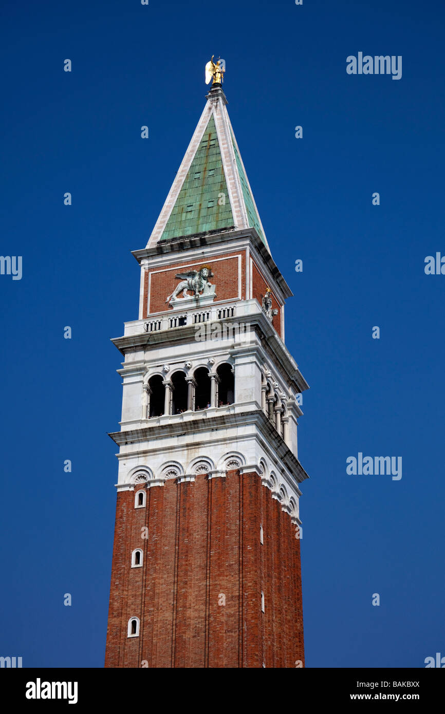 Campanile Markusplatz Venedig Italien Stockfoto