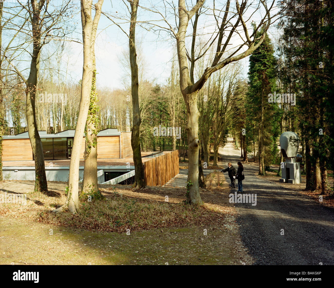 GEBÄUDE IN CASS SCULPTURE FOUNDATION, VEREINIGTES STUDIO DOWNIE, GOODWOOD, KÖNIGREICH Stockfoto