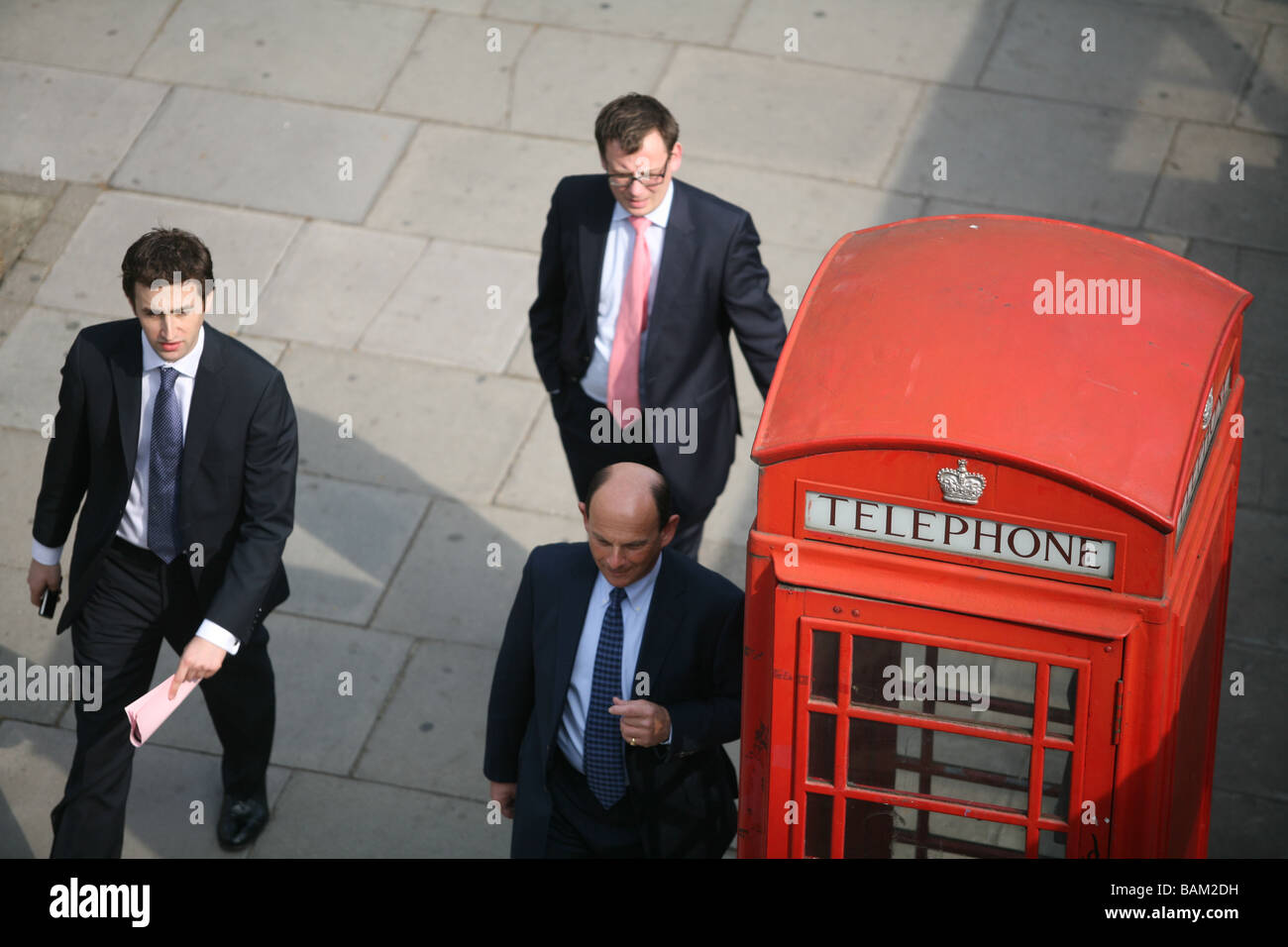 Fußgänger Stadt Arbeitnehmer Banker Banker London Suiten entsprechen Stockfoto