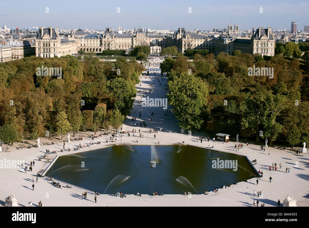 Frankreich, Paris, die Gärten von Les Tuileries und dem Louvre