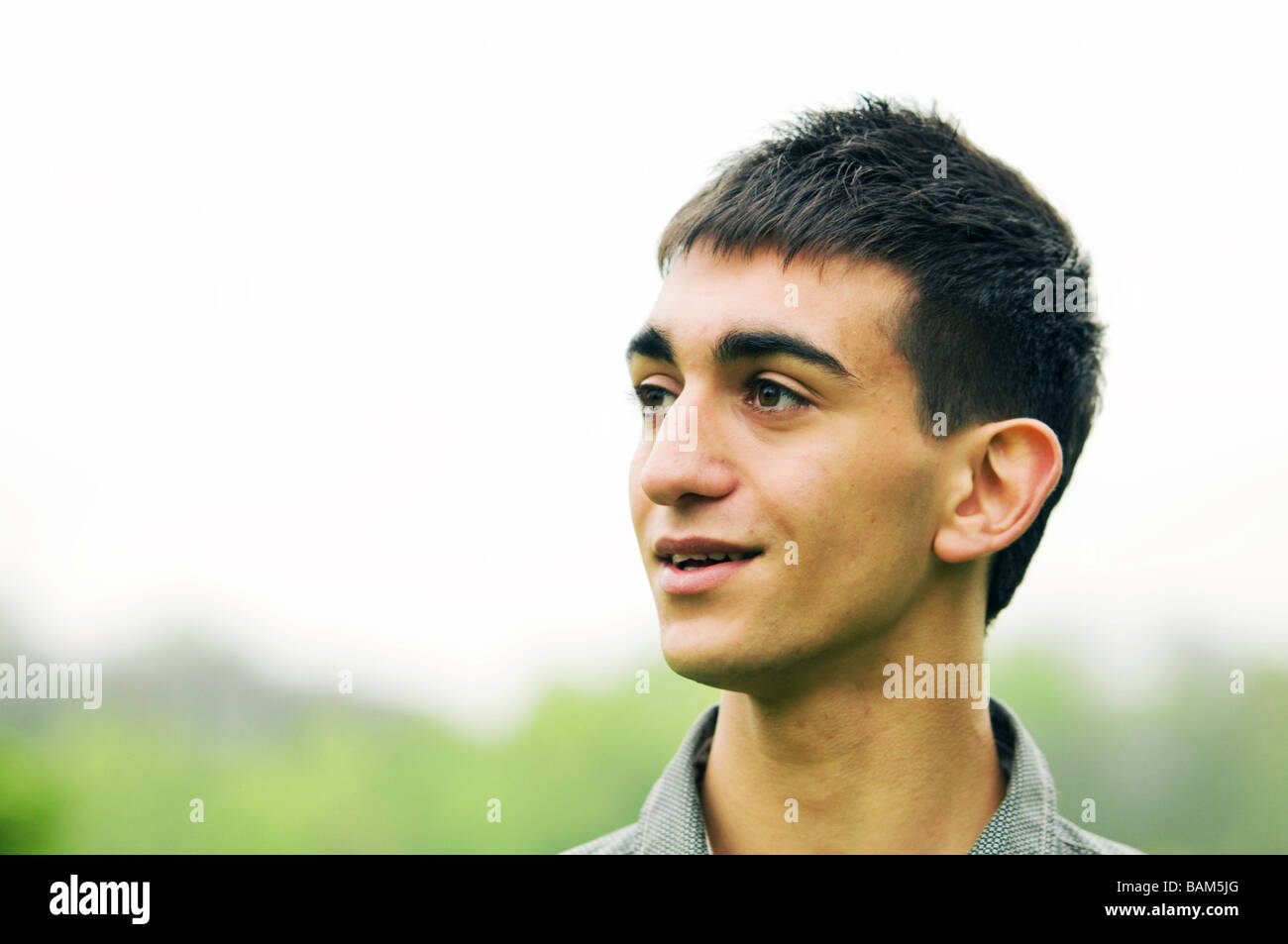Porträt eines jungen Mannes, glücklich Stockfoto