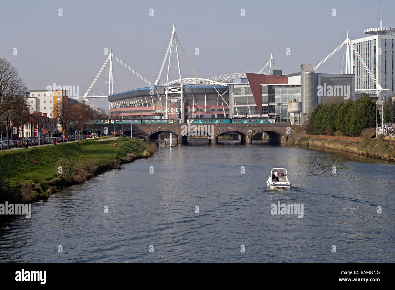 Cardiff Millennium Stadium City Skyline, River Taff Wales UK, urbane Stadtlandschaft walisische Hauptstadt Stockfoto