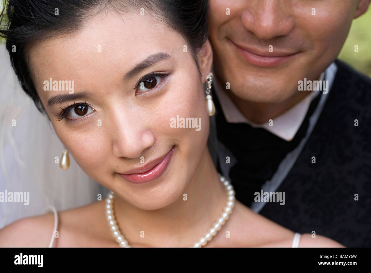 Eine Braut und Bräutigam an ihrem Hochzeitstag Stockfoto