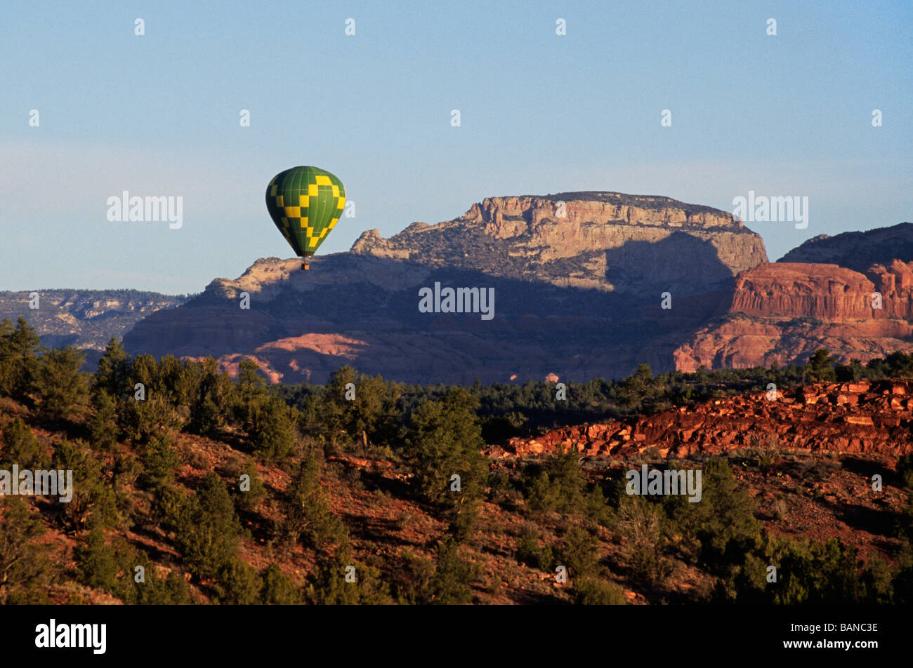 RED ROCK COUNTRY von einem Ballon SEDONA ARIZONA gesehen Stockfoto