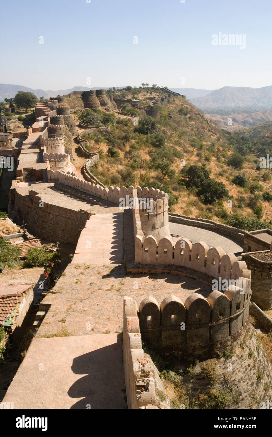 Wand eines Forts, Kumbhalgarh Fort, Rajsamand Bezirk, Rajasthan, Indien Stockfoto