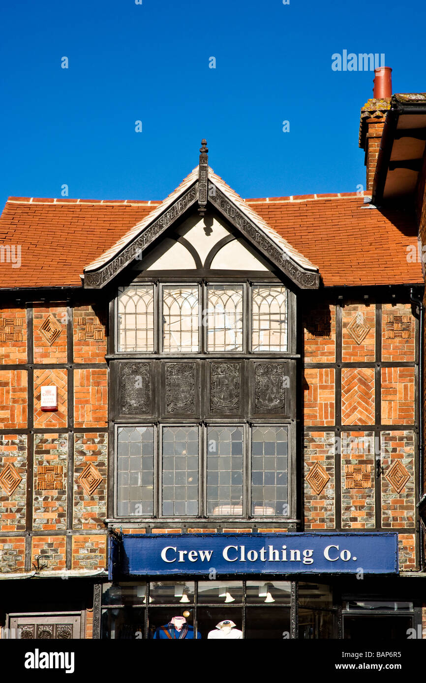 Tudor House in The High Street in der typischen englischen Markt Stadt von Marlborough Wiltshire England UK Stockfoto