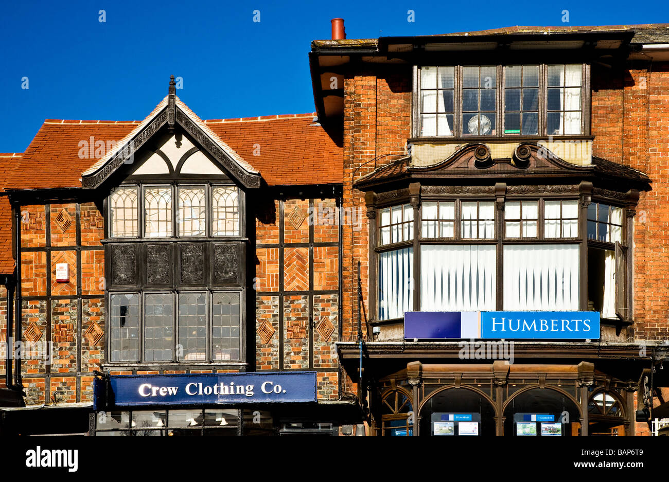 Tudor House in The High Street in der typischen englischen Markt Stadt von Marlborough Wiltshire England UK Stockfoto
