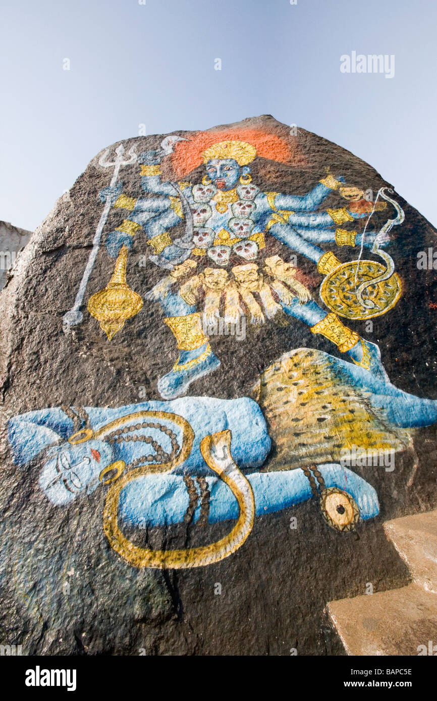 Malerei von Hindu-Götter auf einem Felsen in einem Fort Golkonda Fort, Hyderabad, Andhra Pradesh, Indien Stockfoto