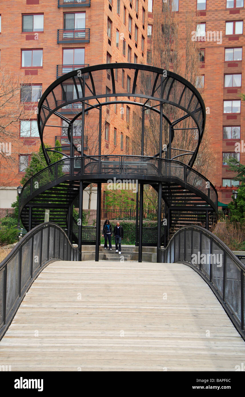Eine eiserne Aussichtsturm, in Anlehnung an die Krone der Statue of Liberty, South Cove, Battery Park City, New York. Stockfoto