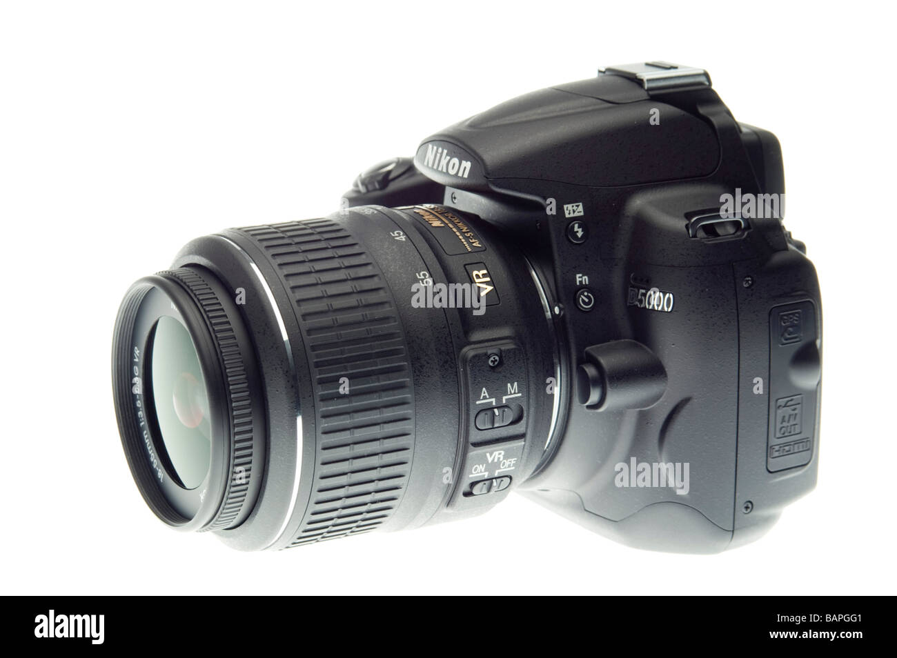 Digitale SLR-Kamera Nikon D5000 HD video mit standard-Kit-Zoom-Objektiv Stockfoto