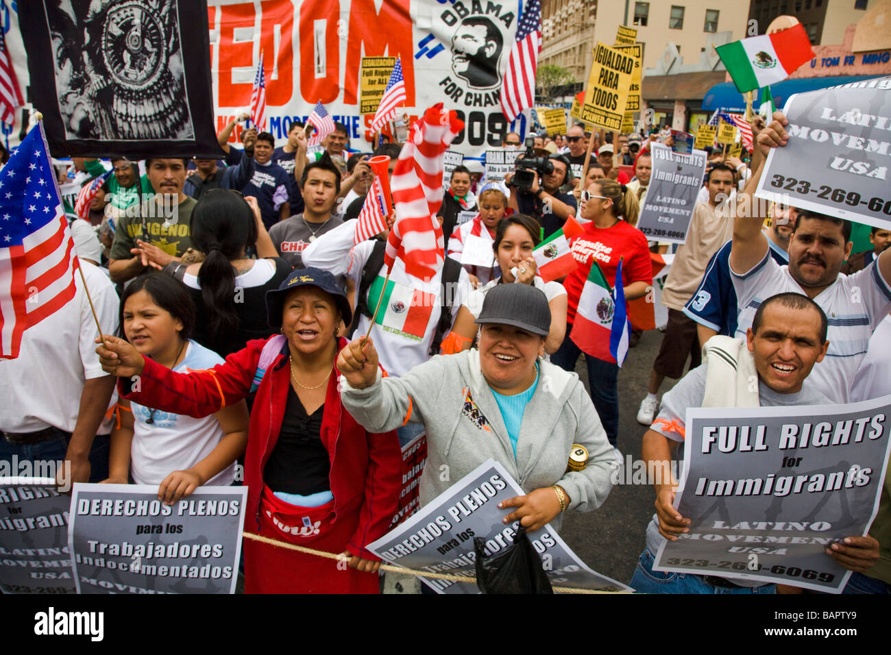 Maifeiertag Protest 1. Mai 2009 bei Olympic Blvd und Broadway Los Angeles California Vereinigte Staaten von Amerika Stockfoto