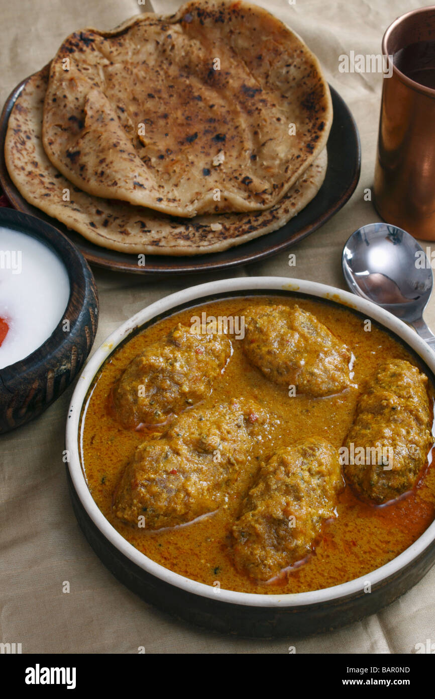 Machh Hammel Kofta ist eine Kashmiri-Gericht aus tiefen gebratenen Hammel mit Gewürzen gehackt und gekocht in würzige Tomaten-Zwiebel-Soße Stockfoto