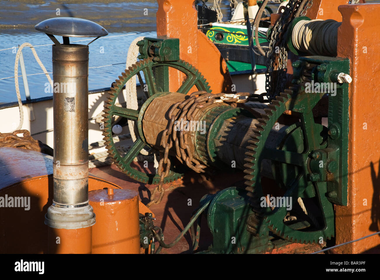 Die große Winde auf einem Themse Segeln Lastkahn. Stockfoto