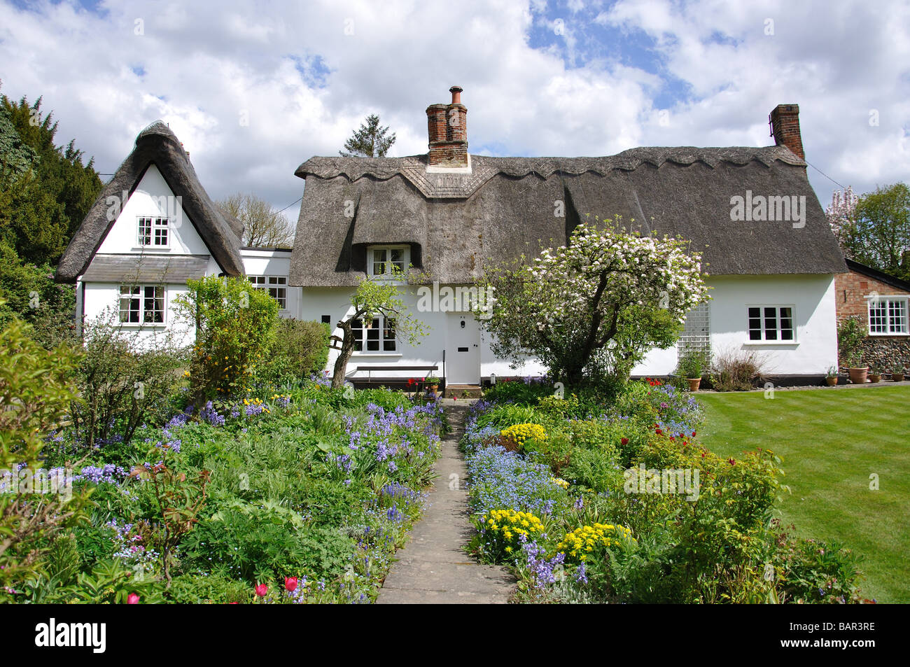 Reetdachhaus, Dalham, Suffolk, England, Vereinigtes Königreich Stockfoto