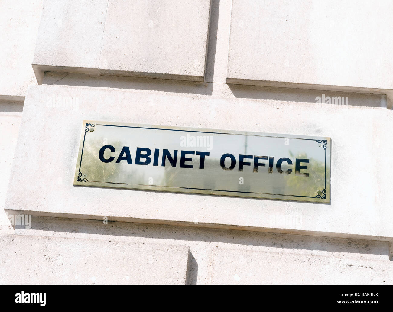 Das Cabinet Office Zeichen, Whitehall, London, UK Stockfoto