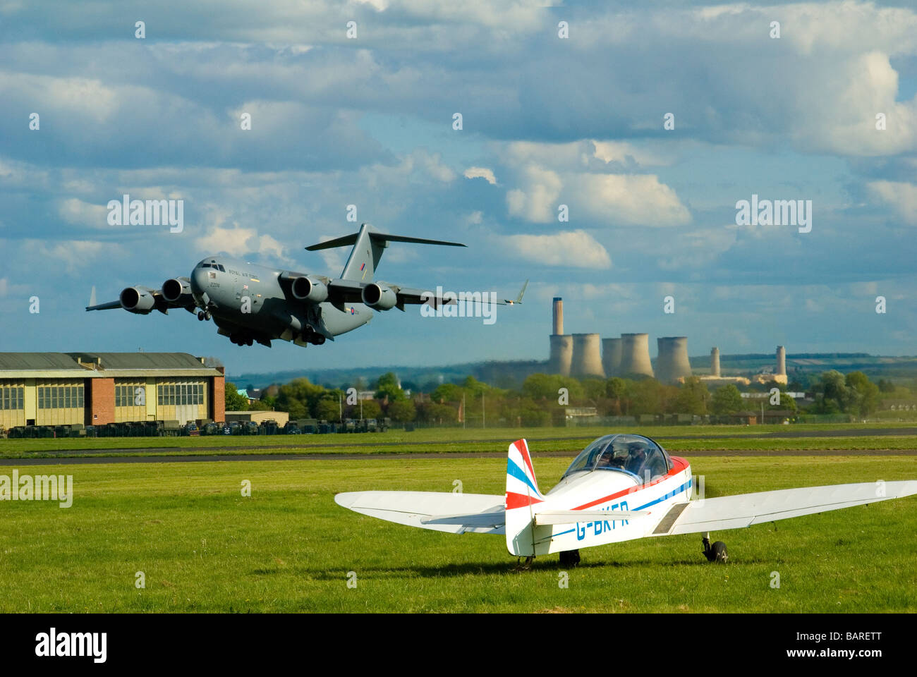 C-17 Globemaster militärische Transportflugzeug auf ausziehen Stockfoto