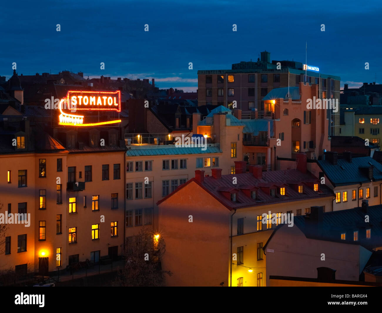 Blick auf Södermalm und Stomatol Zahnpasta Zeichen aus der oberen Plattform der Katarina Aufzug, Södermalm, Stockholm, Schweden. Stockfoto