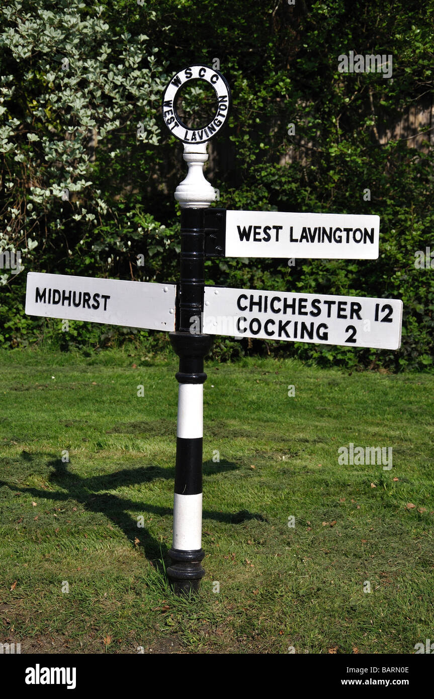 Antike Straßenschild, Südstraße, Midhurst, West Sussex, England, Vereinigtes Königreich Stockfoto