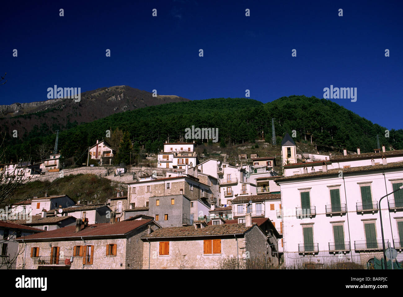 Italien, Abruzzen, Nationalpark Abruzzen, Villetta Barrea Stockfoto