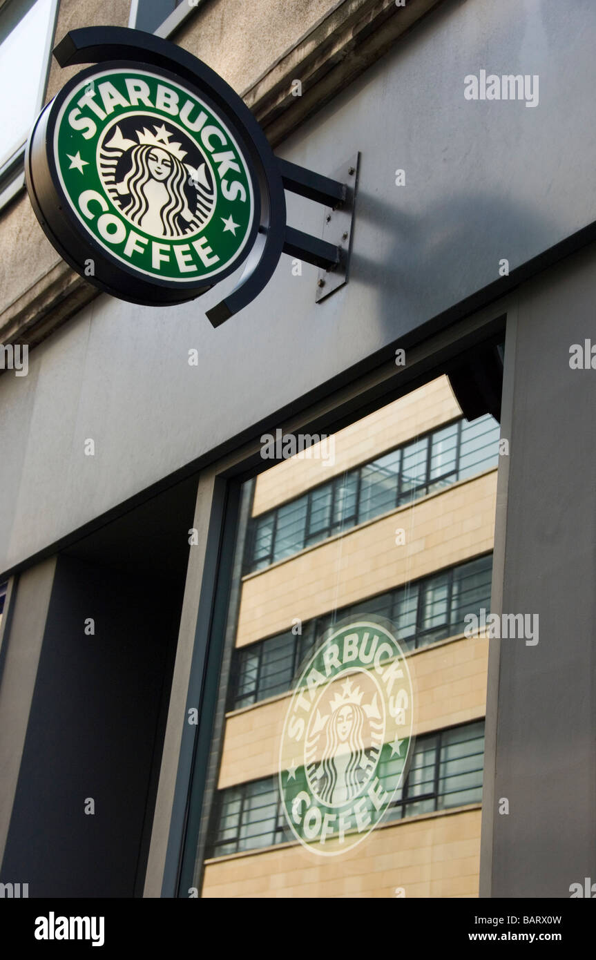 Kaffee von Starbucks-Logo Stockfoto