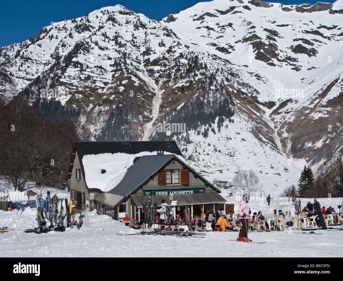 Restaurant im Skigebiet Bareges, Pyrenäen, Frankreich Stockfoto