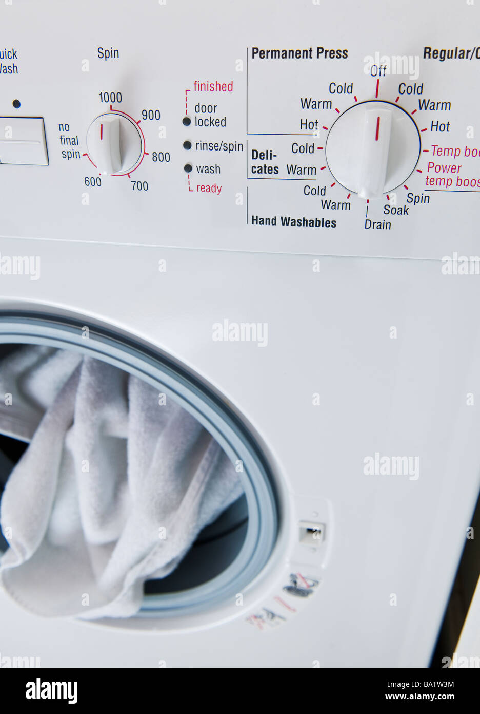 Nahaufnahme von Dial-on-Waschmaschine Stockfoto