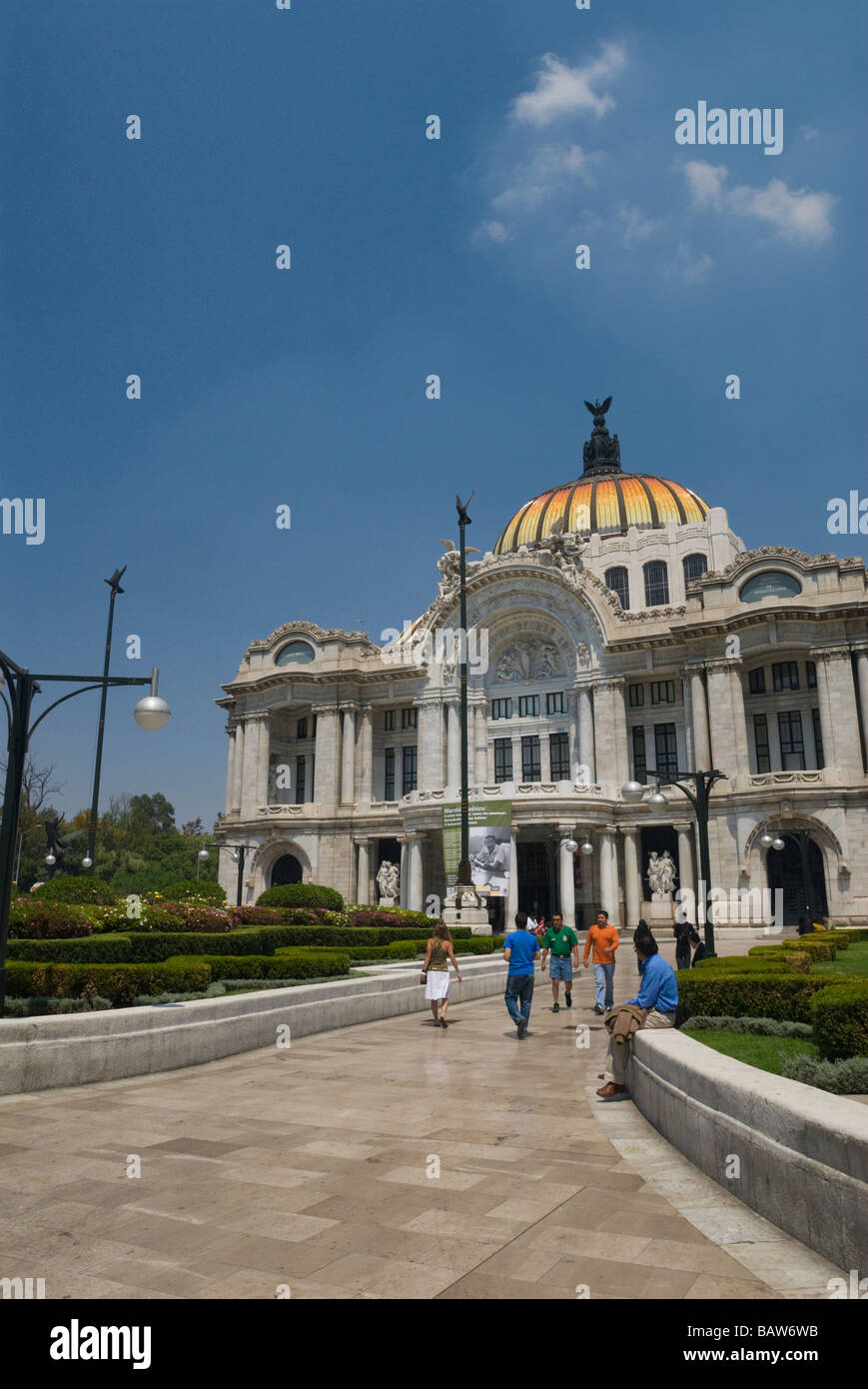 Palacio de Bellas Artes ("Palast der schönen Künste") in Mexiko-Stadt. Beaux Arts Architektur, Museum für Kunst und Opera House. Stockfoto