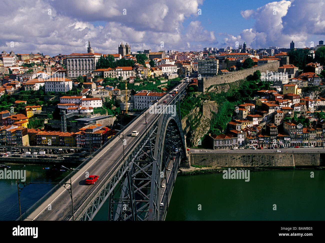 Dom Luis Brücke 1 Brücke, Bogen, Flusskreuzfahrten auf dem Douro, Porto, Porto District, Portugal, Europa Stockfoto