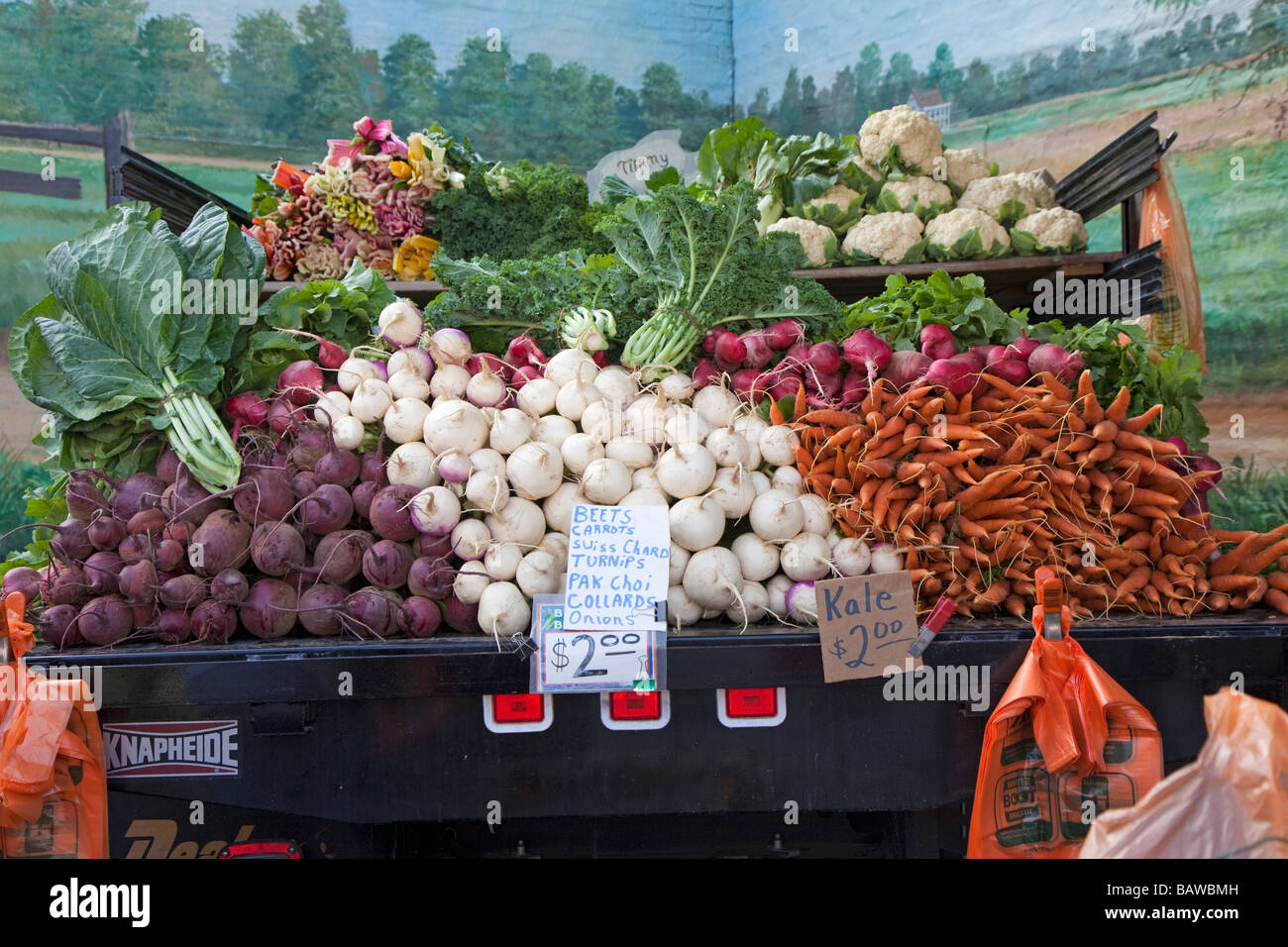 New Orleans Louisiana produzieren für den Verkauf auf der Ladefläche eines Lastwagens auf einem Bauernmarkt Stockfoto