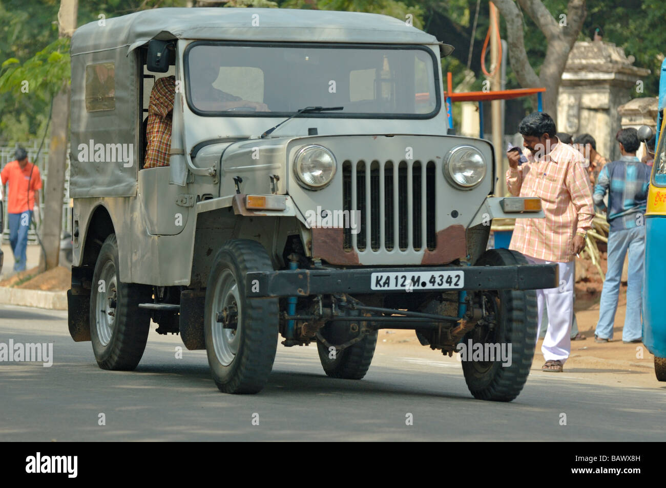 Mahindra jeep -Fotos und -Bildmaterial in hoher Auflösung – Alamy