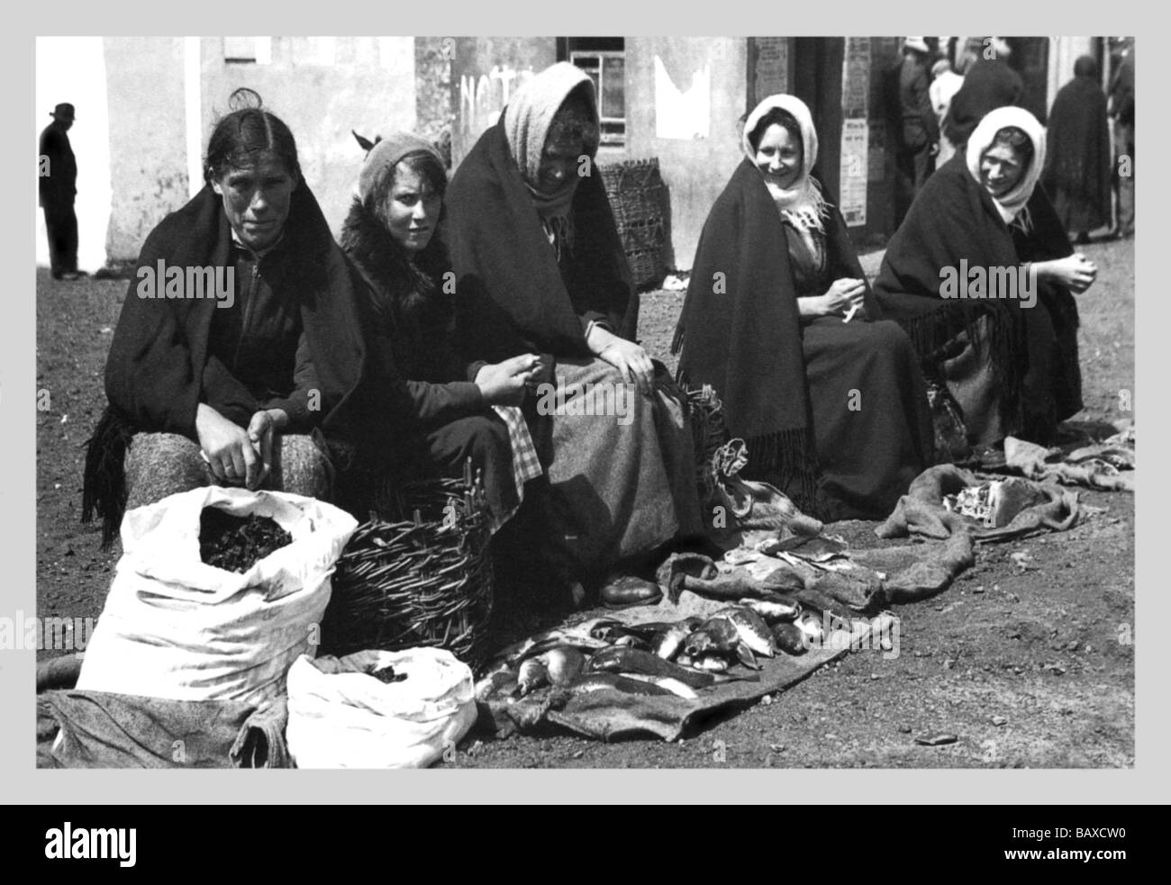 Aran Insel Fisch Frau, Irland Stockfoto