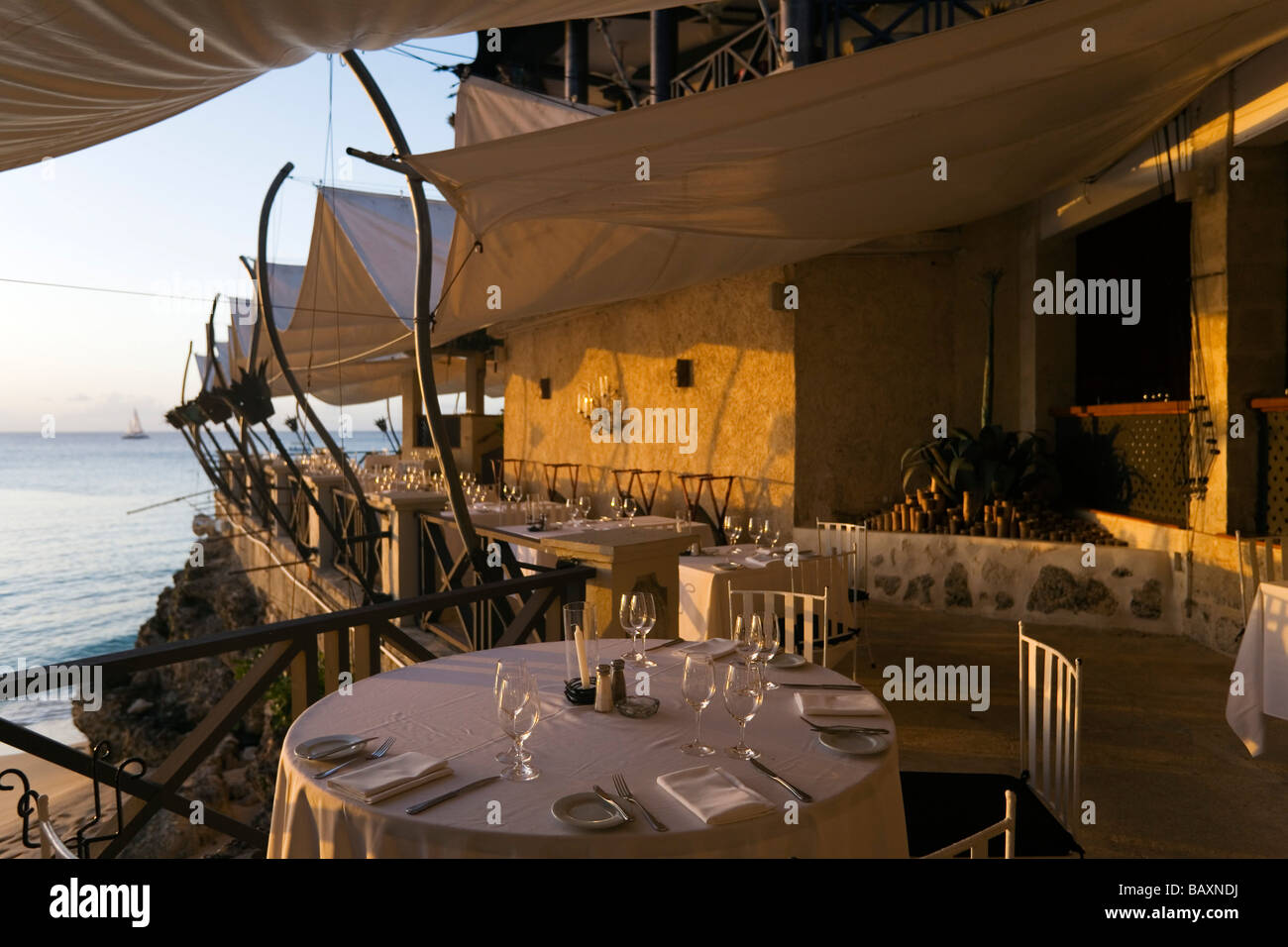Terrasse des Restaurant der Klippe, Bohrtürme, Barbardos, Karibik Stockfoto