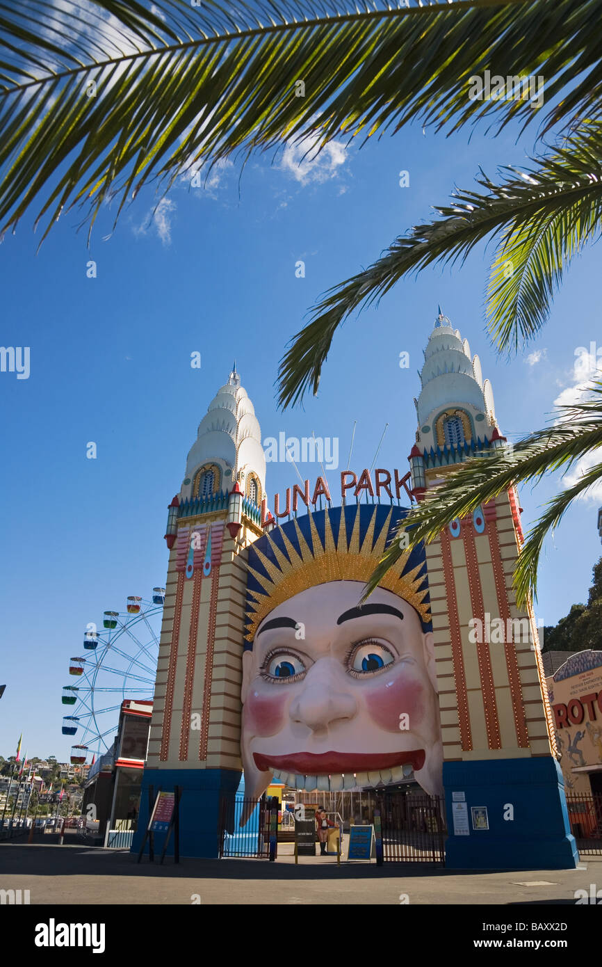 Luna Park Vergnügungspark (öffnen 1935) von der Harbour Bridge in Milsons Point an der Küste von North Sydney, New South Wales Australien Stockfoto