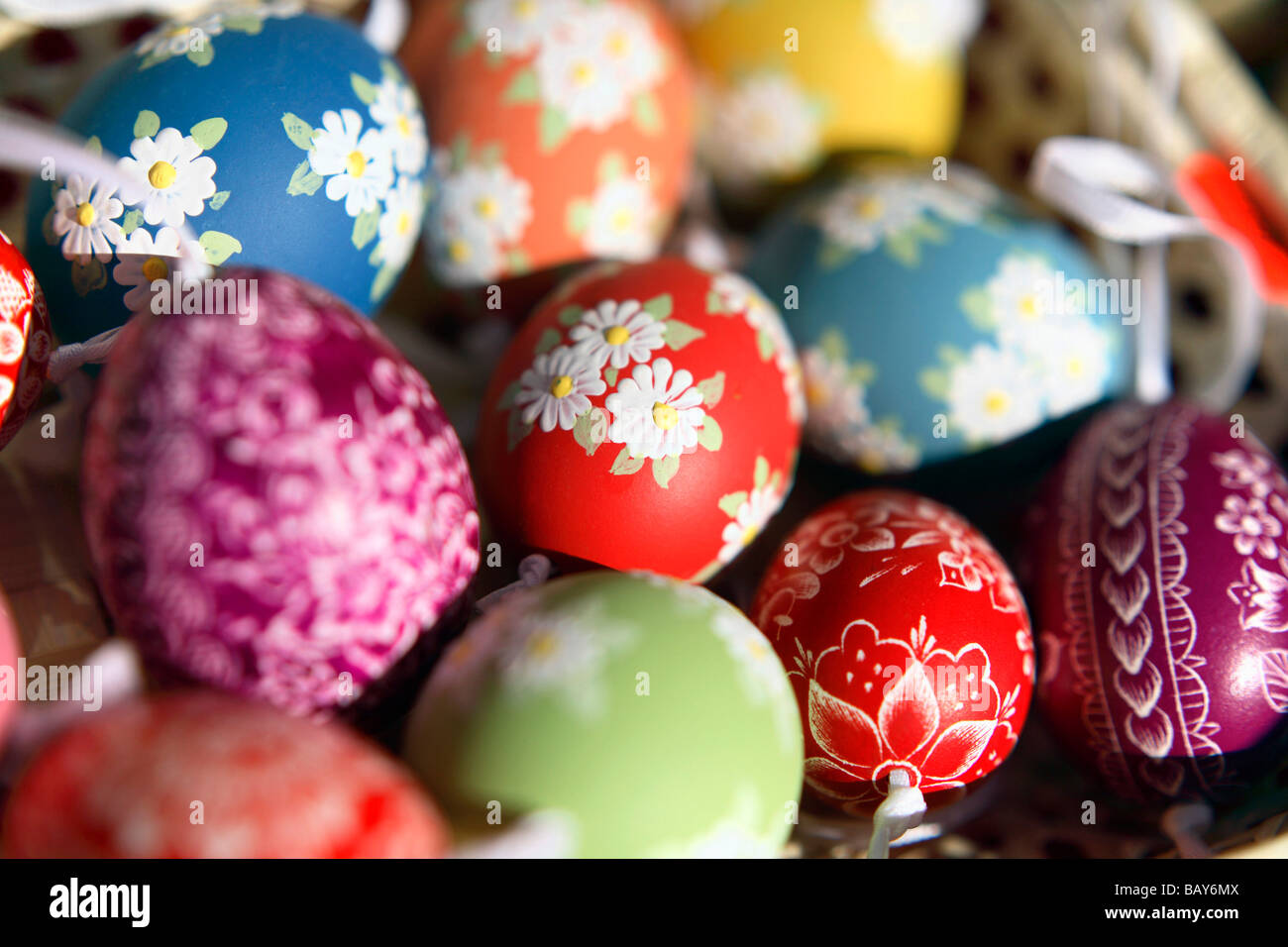 Close up Portrait of Easter Eggs am Ostermarkt, Altstädter Ring, Staromestske Namesti, Stare Mesto, Prag, Tschechische Republik Stockfoto