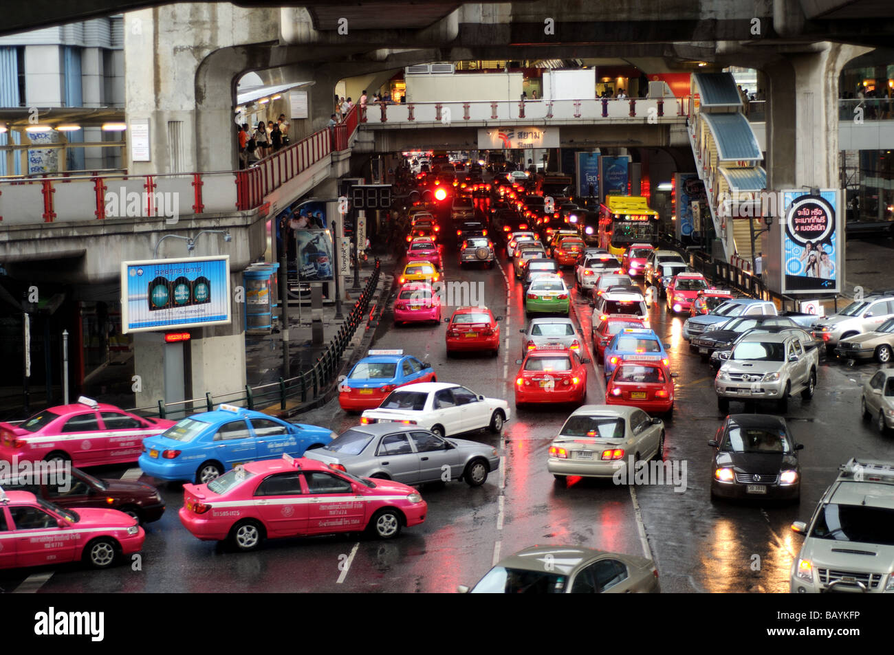 Verkehr-Rama 1-Bangkok-thailand Stockfoto