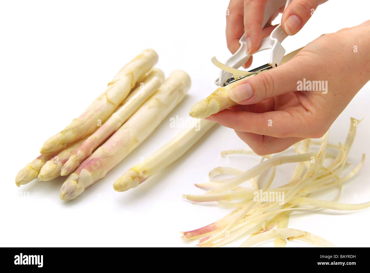 Spargel Schälen Spargel schälen 05 Stockfoto