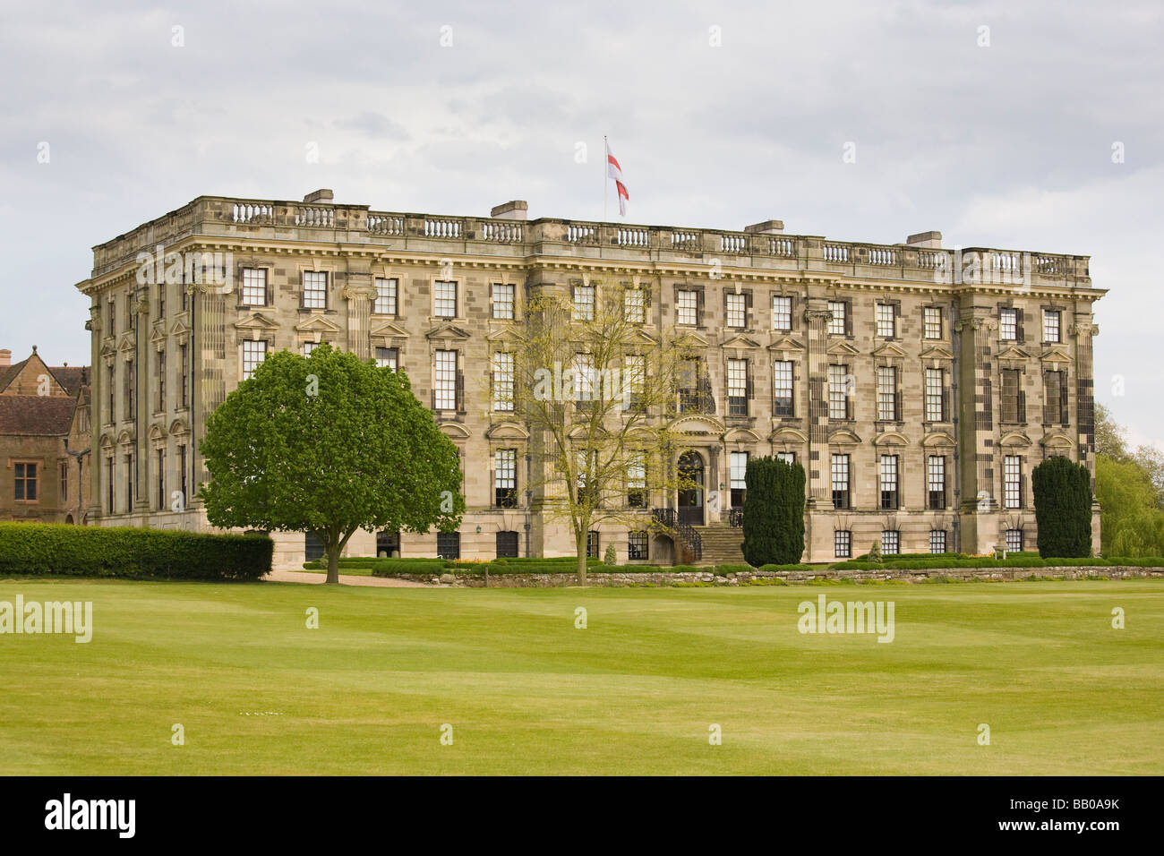 Der Westflügel des Stoneleigh Abbey, in der Nähe von Kenilworth, Warwickshire, England, UK. Stockfoto