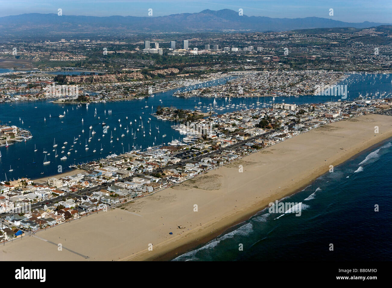 Luftbild oben beschäftigt Segeln Wochenende Newport Harbor Newport Beach California Stockfoto